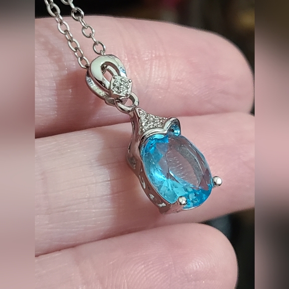 Jewelry - 925 sterling necklace blue topaz CZ sparkly   18" silver chain pendant